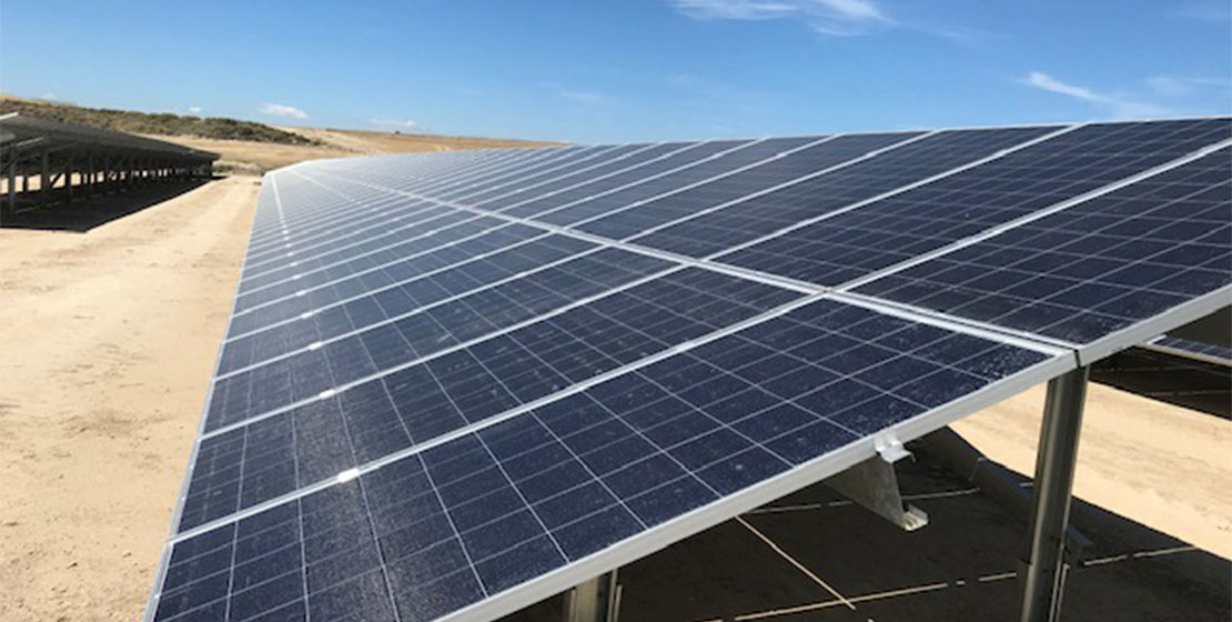 Integramos criterios técnicos y de emplazamiento para minimizar impacto desde el diseño: soluciones ajustadas a suelo, viento y geometría, materiales adecuados al entorno y metodologías de montaje evitando la generación de residuos.   Stansol Energy asume la responsabilidad de operar de manera sostenible, minimizando el impacto ambiental de nuestras actividades.  Creemos que el desarrollo económico y la protección del planeta pueden ir de la mano si se aplican principios de eficiencia, innovación y respeto por los recursos naturales.